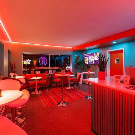 Hotel Royal Oak Bagian luar foto