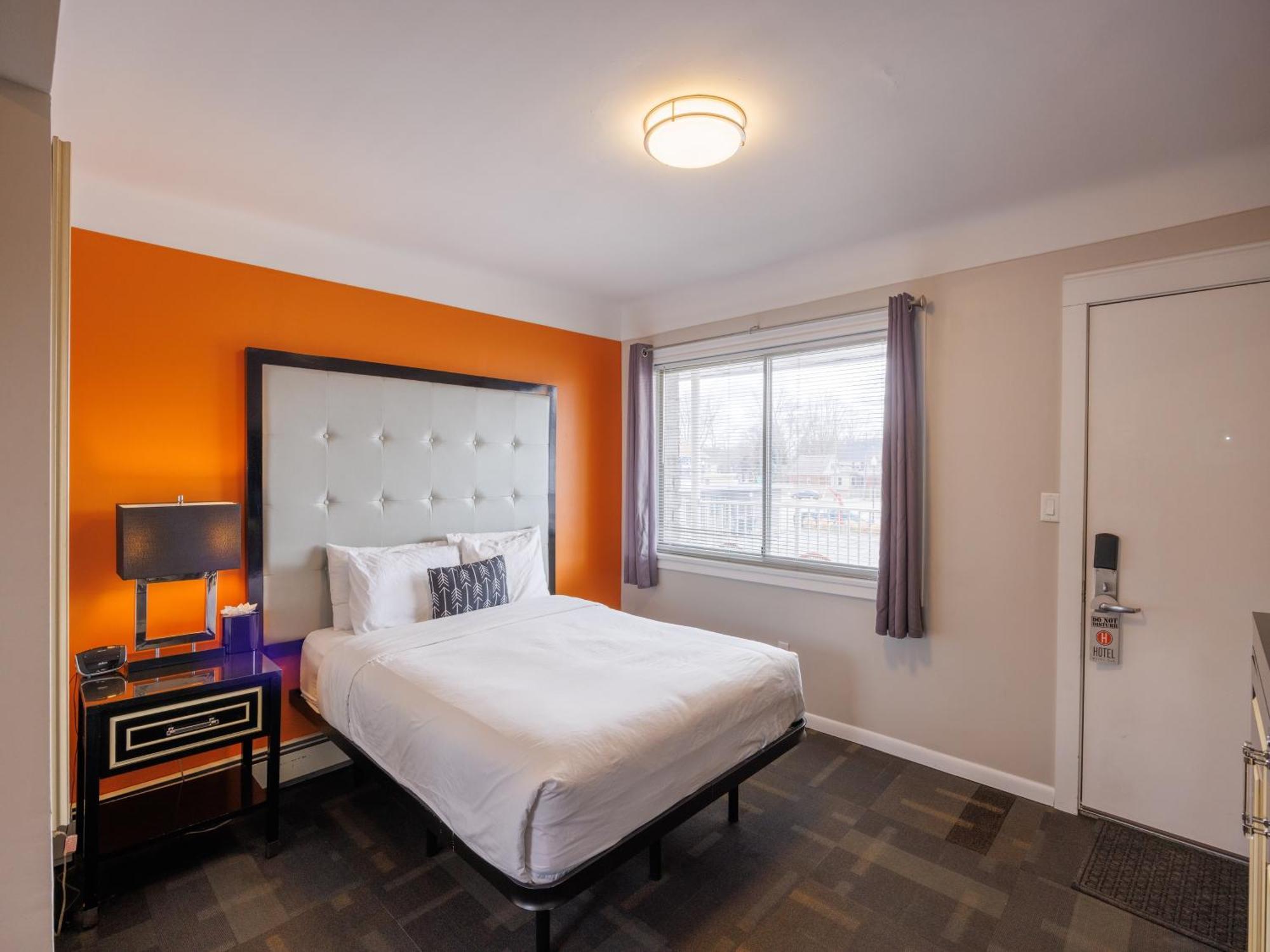 Hotel Royal Oak Bagian luar foto